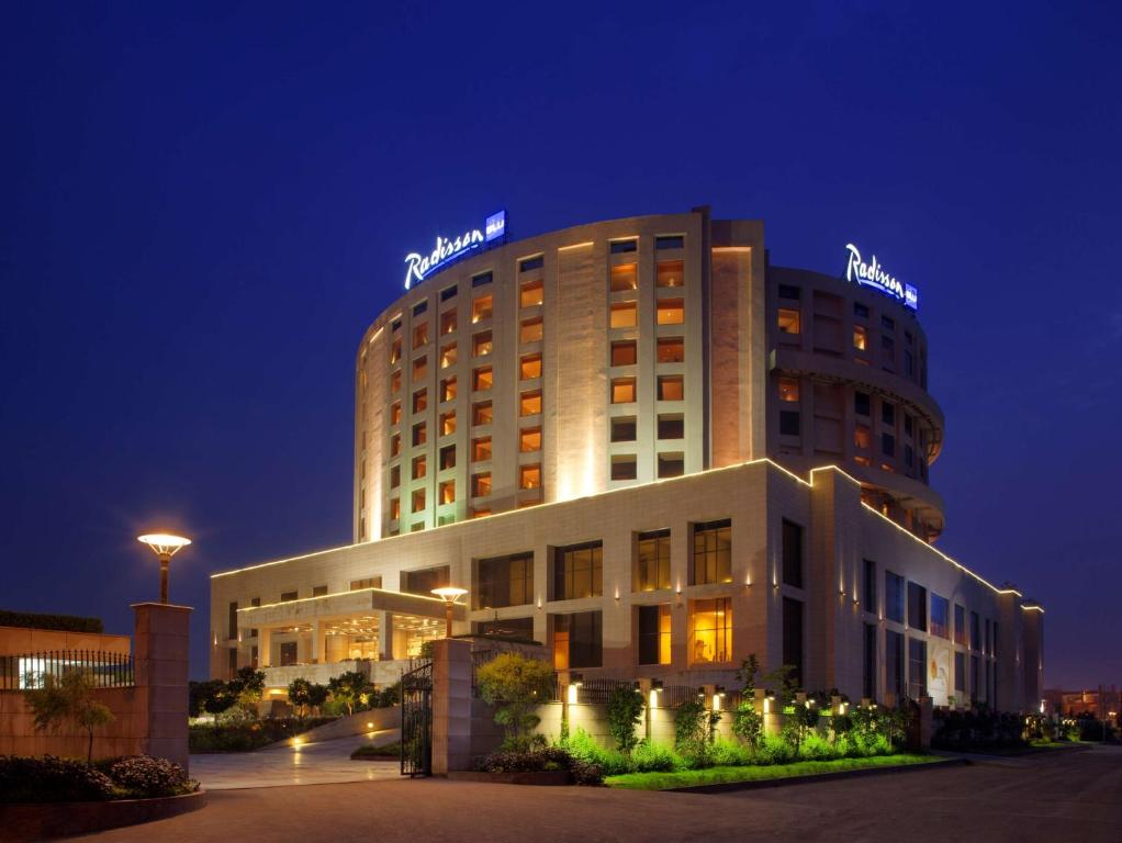  radisson blu paschimvihar hotel delhi