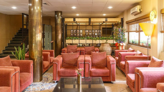 ROODAKI HOTEL SHIRAZ